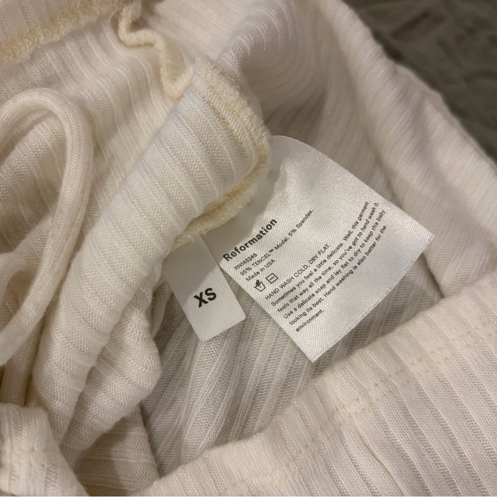 Reformation Cream Ruched Crop Top - Picture 4 of 5